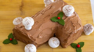 MARK MITSON’S CHRISTMAS CAKES AND BAKES